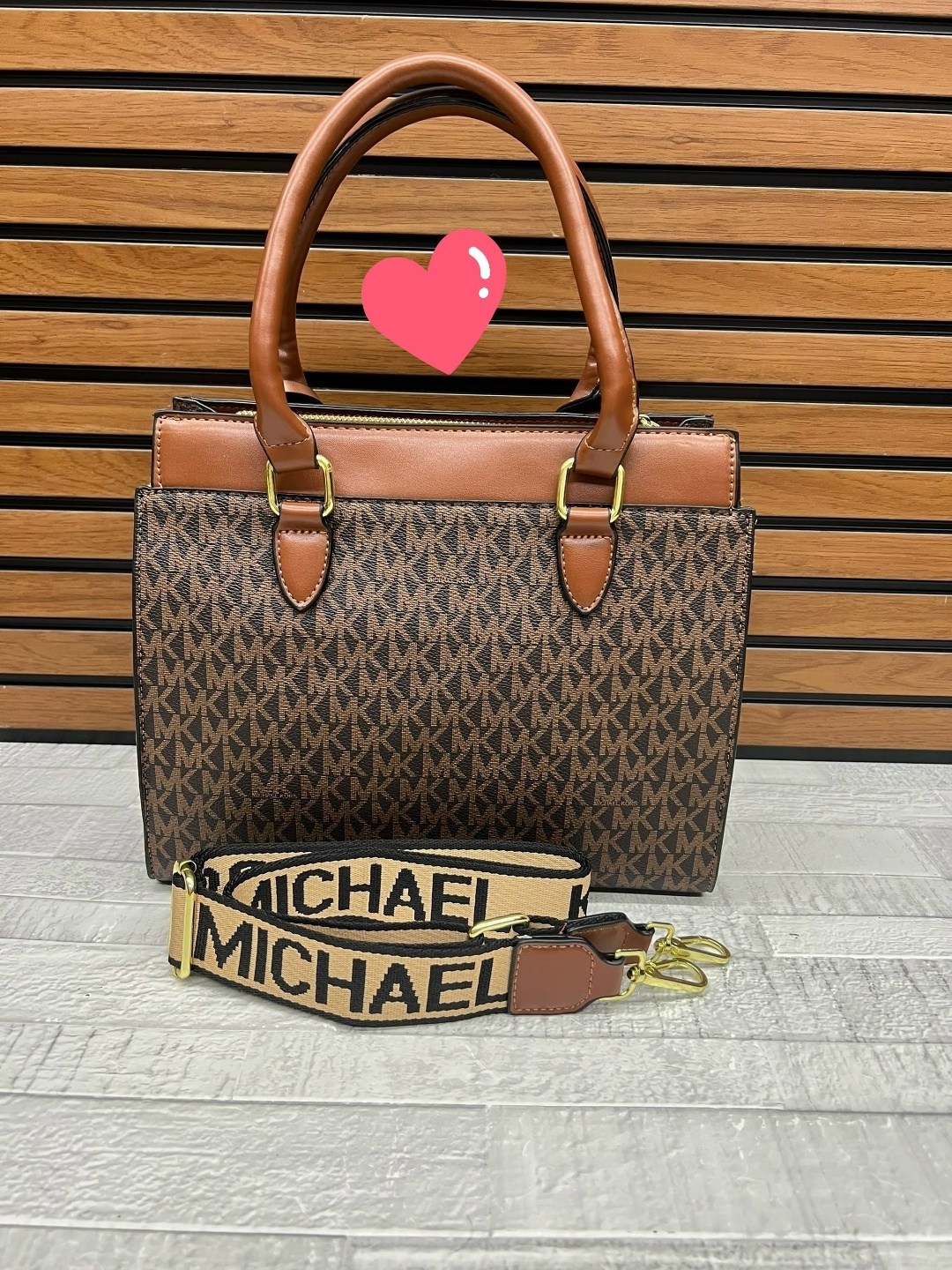 сумка женская michael kors,женская сумка большая стильная michael kors,сумка michael kors,michael kors стильная сумка через плечо,женская сумка реплика kors michael