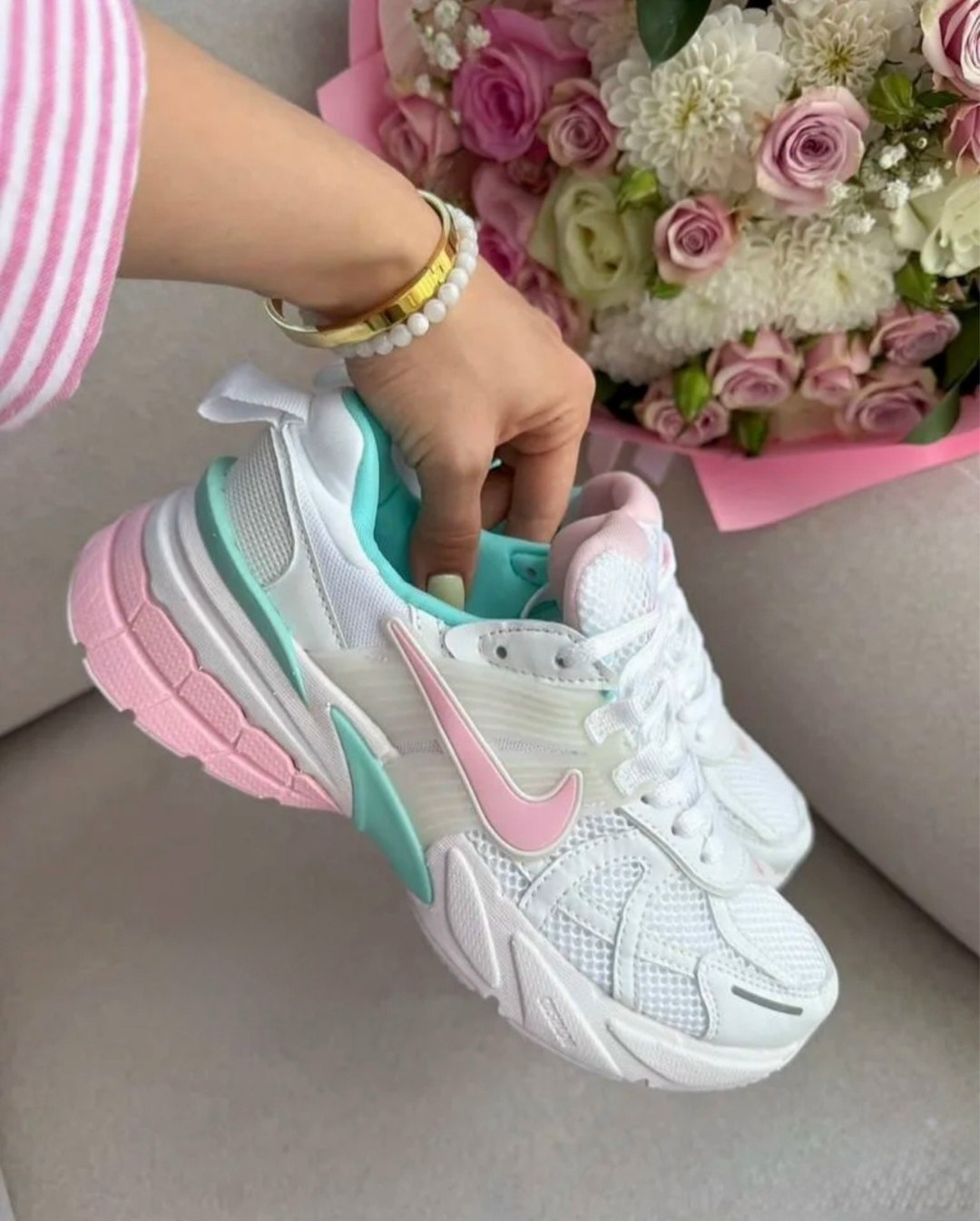 женские кроссовки nike,кроссовки nike,кроссовки nike v 2 k run,женские кроссовки,кроссовки