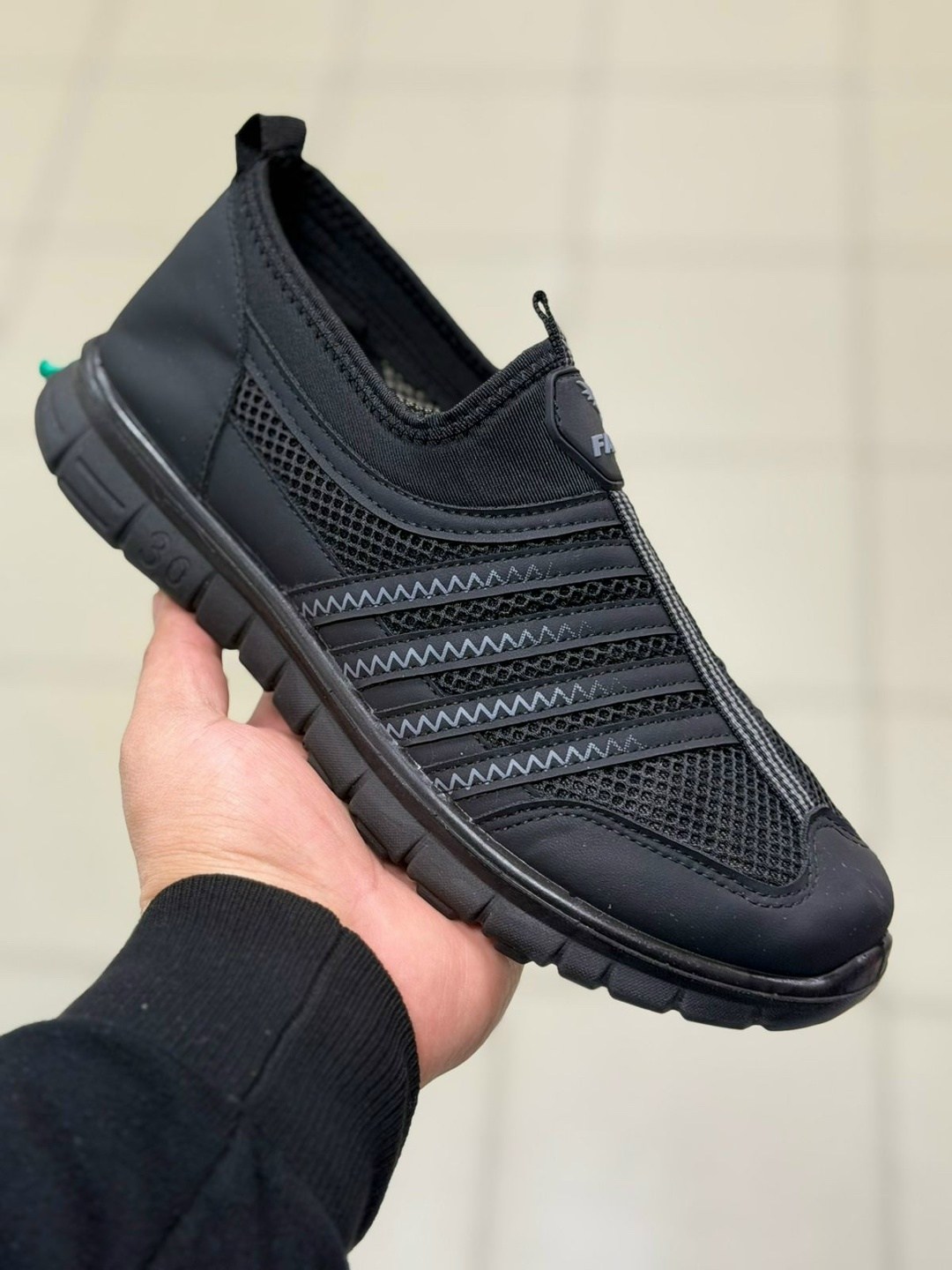 ,тканевые кроссовки мужские,мужские слипоны,мужские кроссовки,повседневная