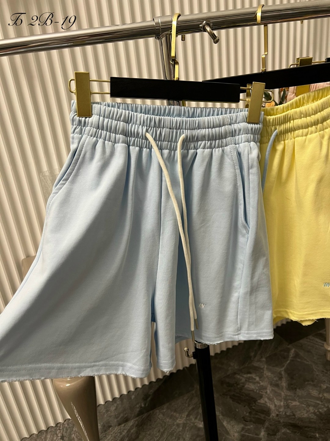 спортивные костюмы женские,,женская кофта,футболки модные