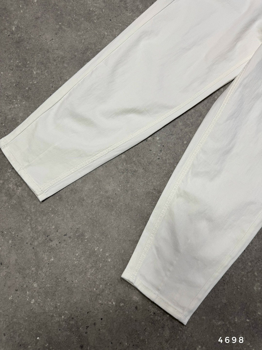 белые джинсы,джинсы белые мом,женские джинсы,белые джинсы широкие,женские белые джинсы