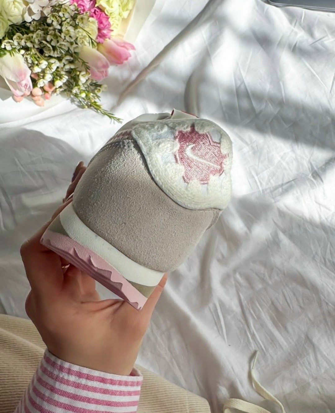 кроссовки nike cortez женские,кроссовки nike classic cortez,кроссовки женские nike,кроссовки nike cortez,кроссовки nike cortez женские бело-розовые