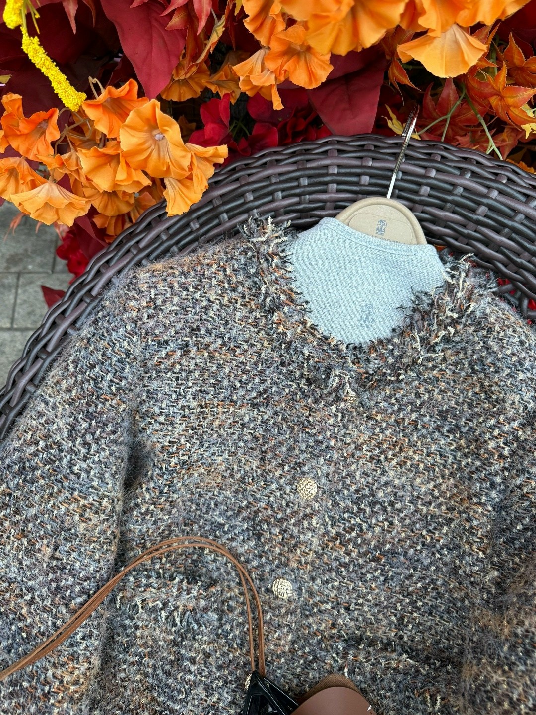 твидовый жакет chanel,жакет в стиле шанель,твидовый жакет,пиджак chanel,твидовый жакет шанель