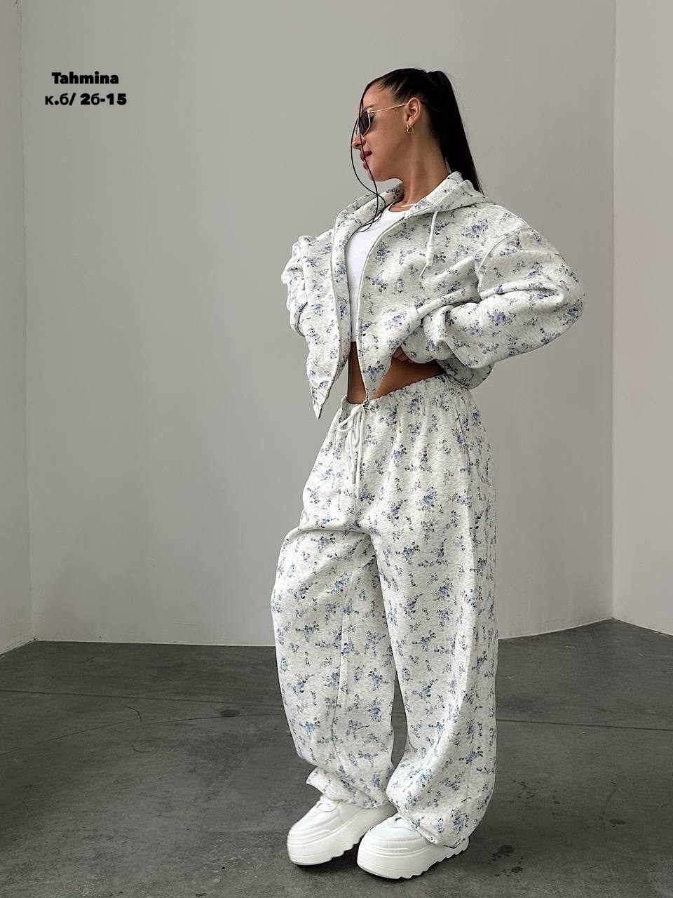 костюм спортивный женский,костюм женский,стильные костюмы,костюм с принтом,костюм розовый