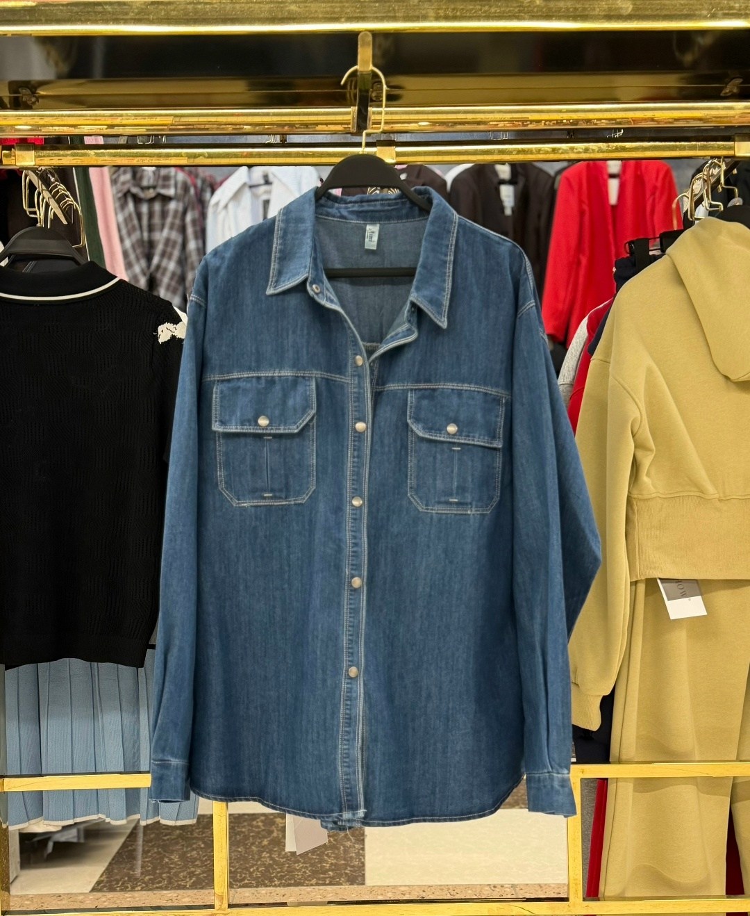 женская джинсовая рубашка,джинсовая рубашка,рубашка джинсовая оверсайз,джинсовая рубашка свободная,рубашка женская