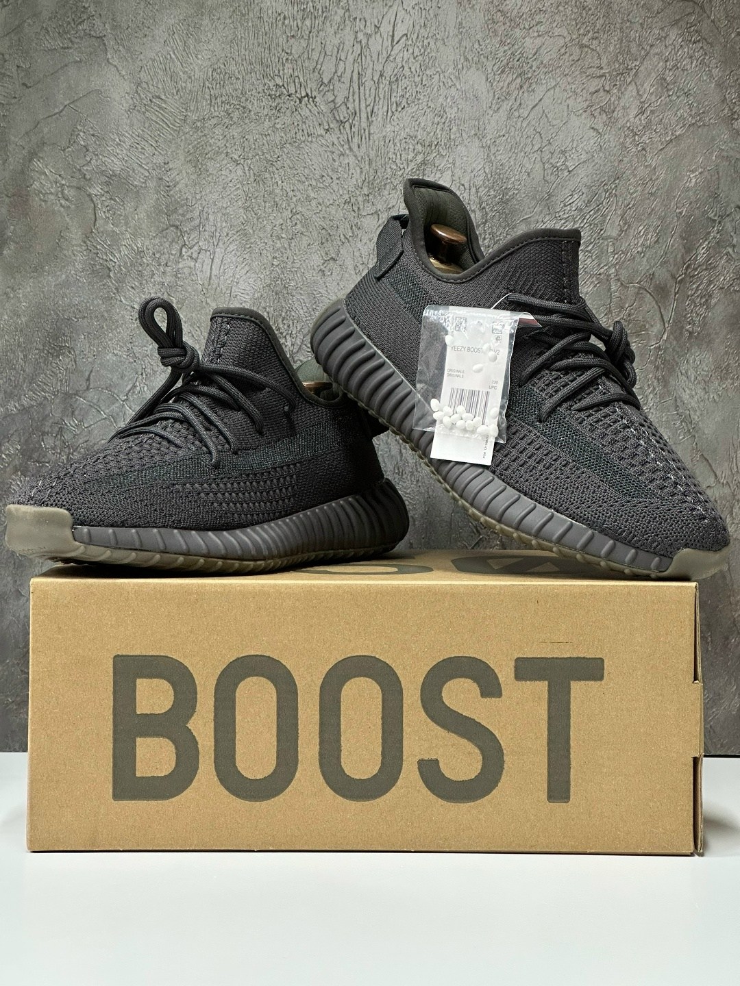 кроссовки adidas yeezy boost 350,adidas yeezy boost 350 v2 cinder,adidas yeezy boost v2 cinder,adidas yeezy 350 boost,кроссовки adidas yeezy boost