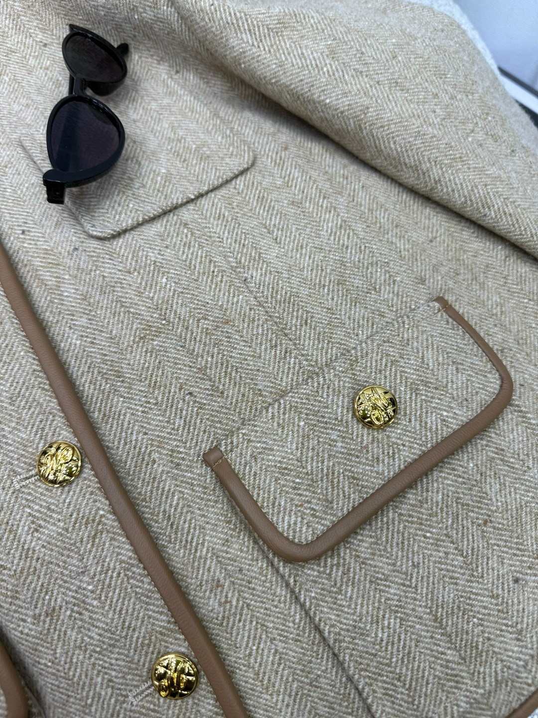 жакет,твидовые жакеты,женский твидовый пиджак,пиджак женский твидовый бежевый,твидовый кардиган