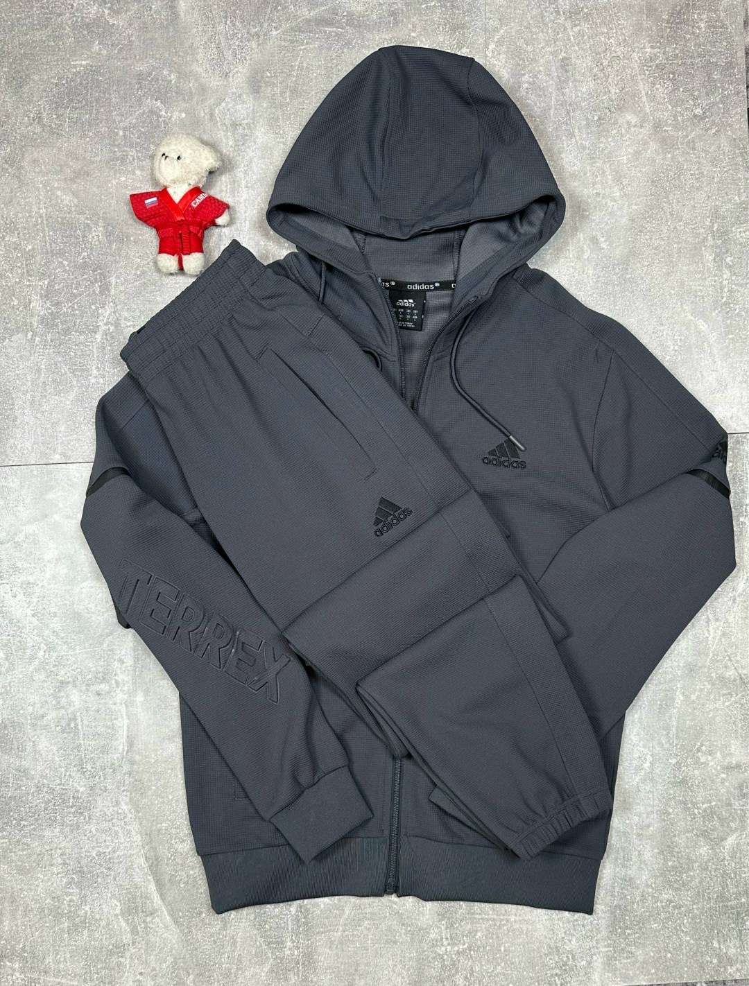 спортивные костюм,мужской спортивный костюм adidas 2026,костюм спортивный мужской,adidas спортивный костюм,спортивный костюм мужской спортивный костюм