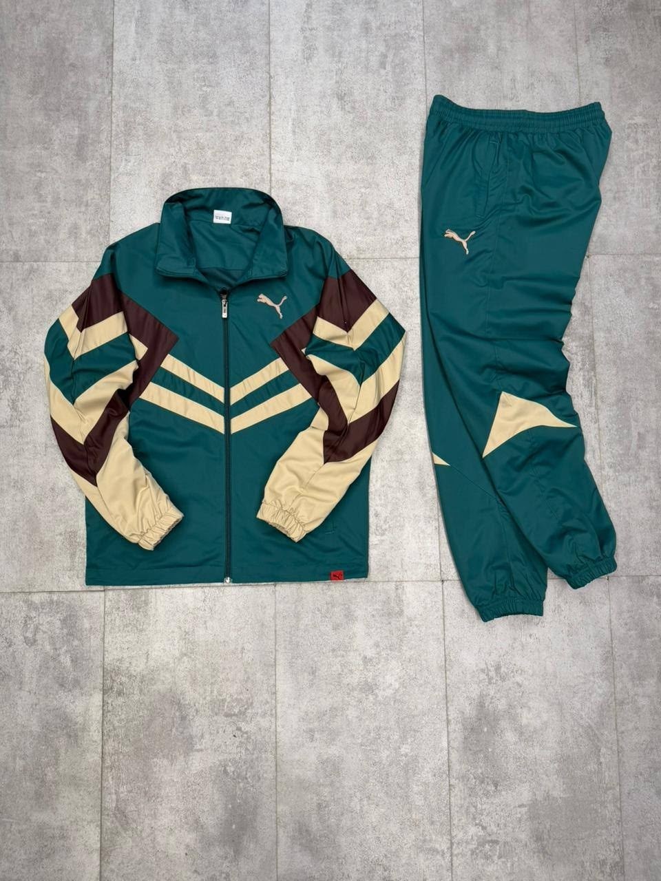 спортивный костюм puma в стиле ретро мужской,спортивный костюм puma 90 х,спортивный костюм puma 90х,спортивный костюм puma в стиле ретро мужской калуга,спортивные костюмы puma в стиле 90-х