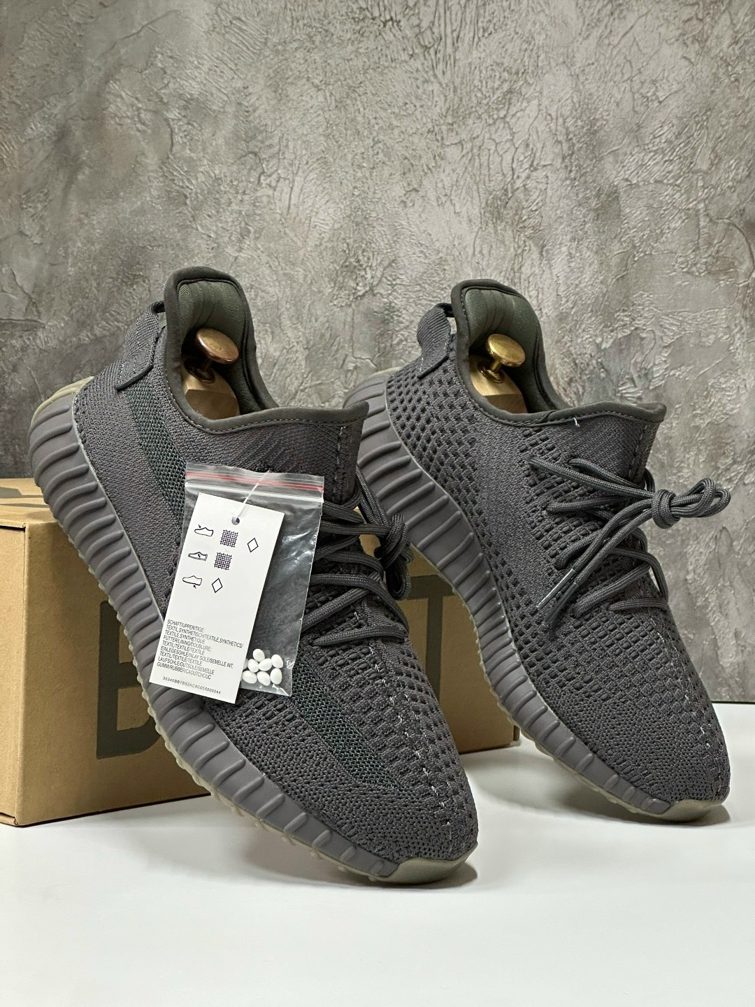 кроссовки adidas yeezy boost 350,adidas yeezy boost 350 v2 cinder,adidas yeezy boost v2 cinder,adidas yeezy 350 boost,кроссовки adidas yeezy boost