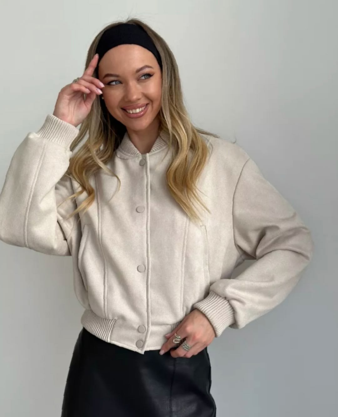 бомбер женский оверсайз песочный zara lime hm,бомбер летний оверсайз укороченный mymoll,куртка бомбер,бомбер оверсайз укороченный,бомбер hm женский оверсайз песочный