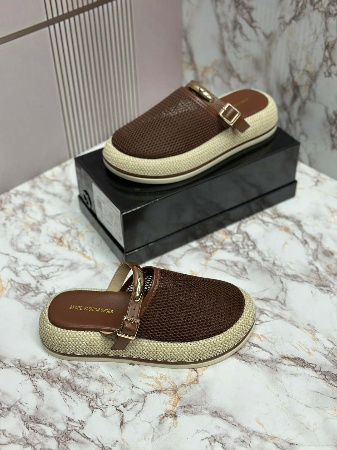 ,женские шлепанцы,тапочки модные,босоножки шанель,сандалии женские