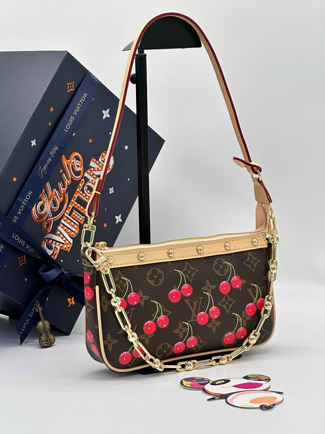 сумочка луи виттон,louis vuitton pochette,louis vuitton сумка,сумка через плечо от louis vuitton,модная сумка