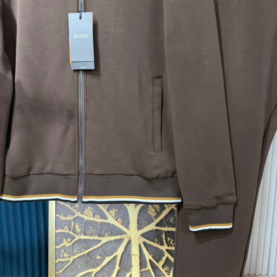 спортивный костюм brunello cucinelli,костюм спортивный мужской ermenegildo zegna коричневый,спортивный костюм loro piana,спортивные костюмы zegna мужские,мужской спортивный костюм