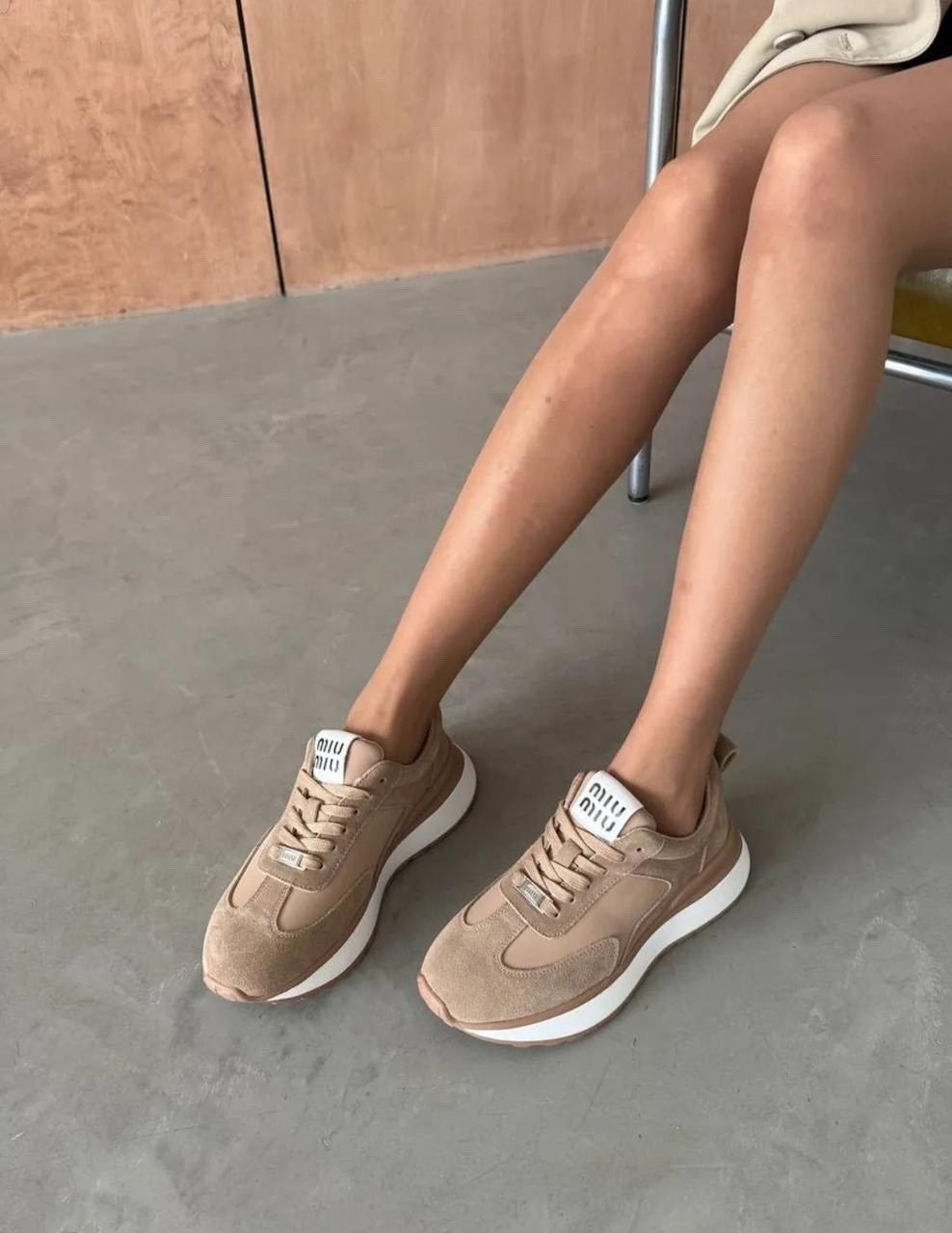 ,кроссовки женскиe,бежевые кроссовки,кроссовки для женщин,повседневные кроссовки