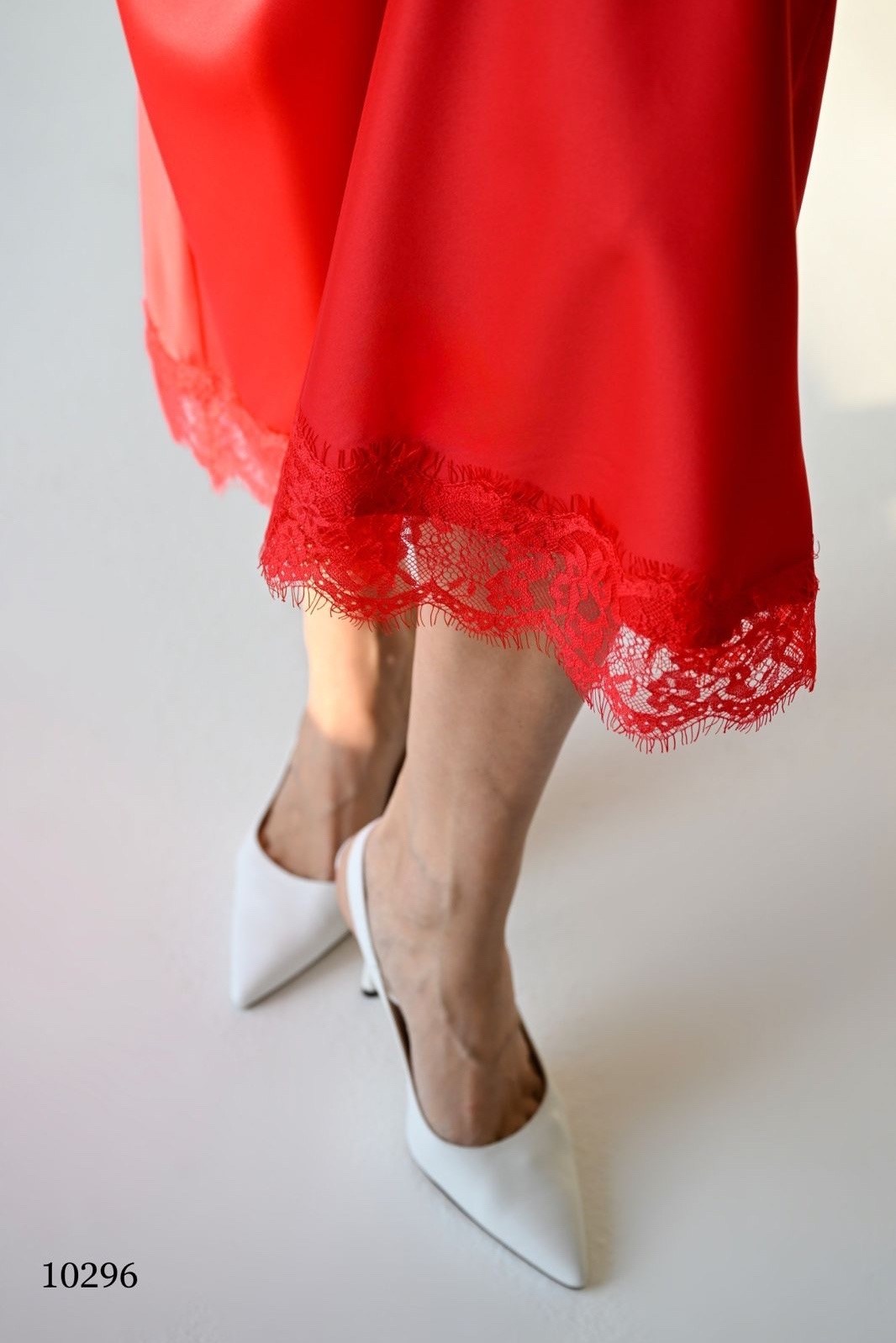 юбка атласная миди,юбка атласная,юбка шелковая миди,нарядная юбка,красная юбка