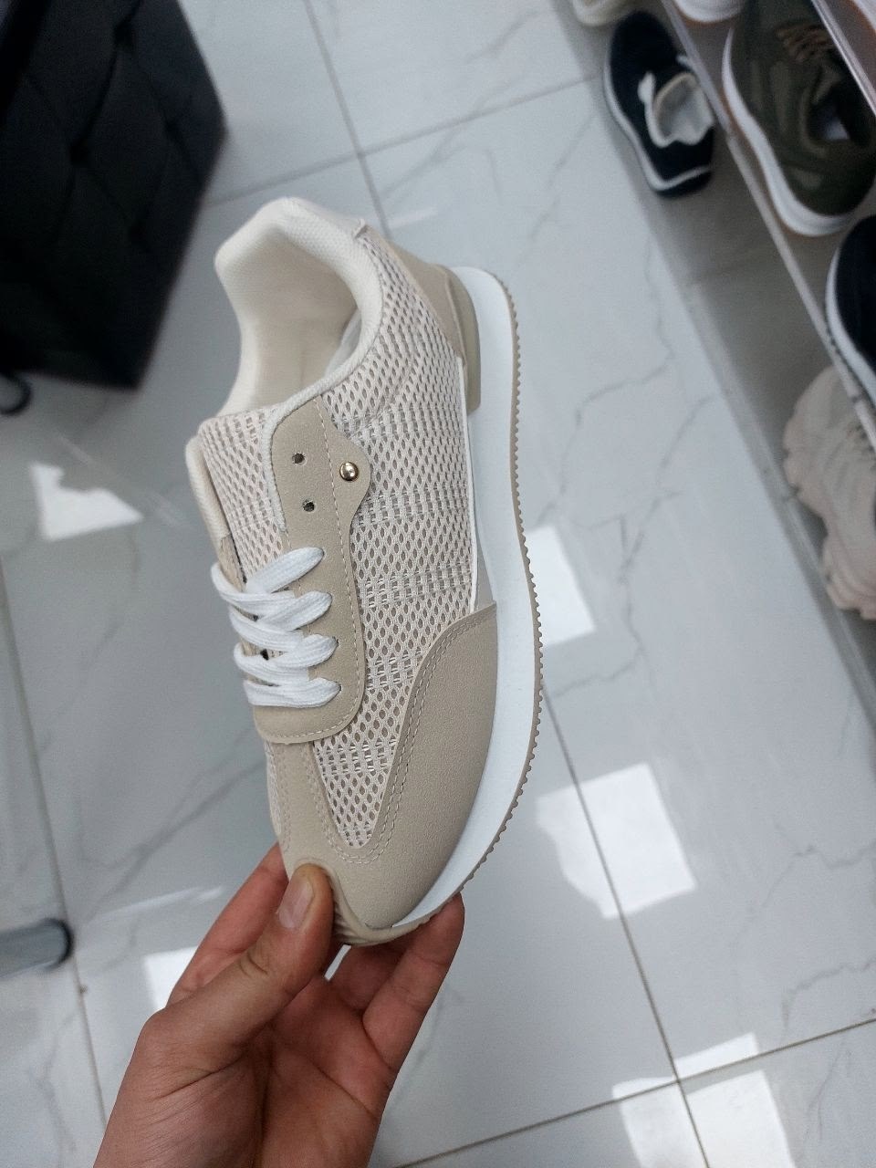 ,женские кроссовки,спортивная ,мужские кроссовки,кроссовки коричневые женские