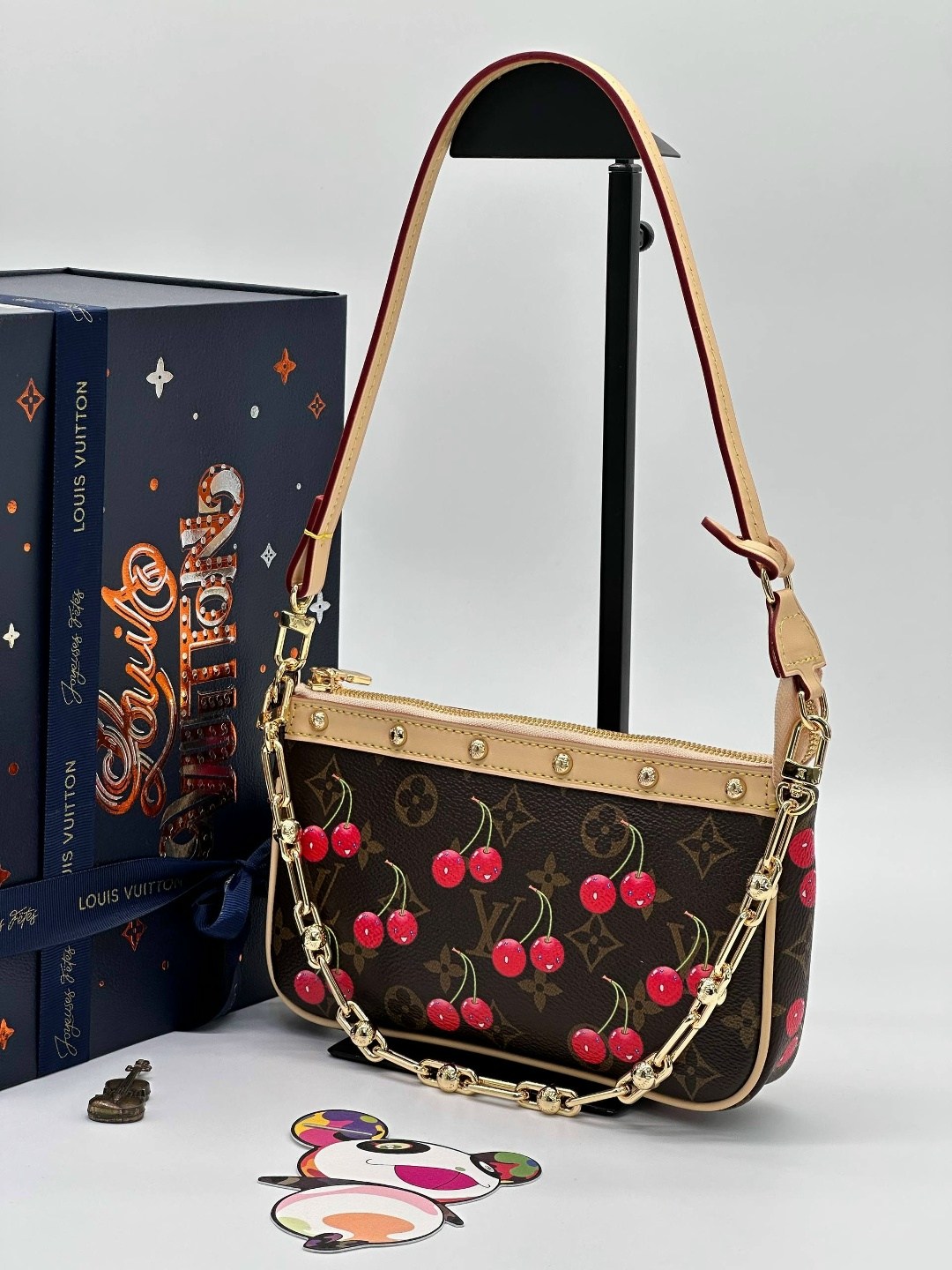 сумочка луи виттон,louis vuitton pochette,louis vuitton сумка,сумка через плечо от louis vuitton,модная сумка