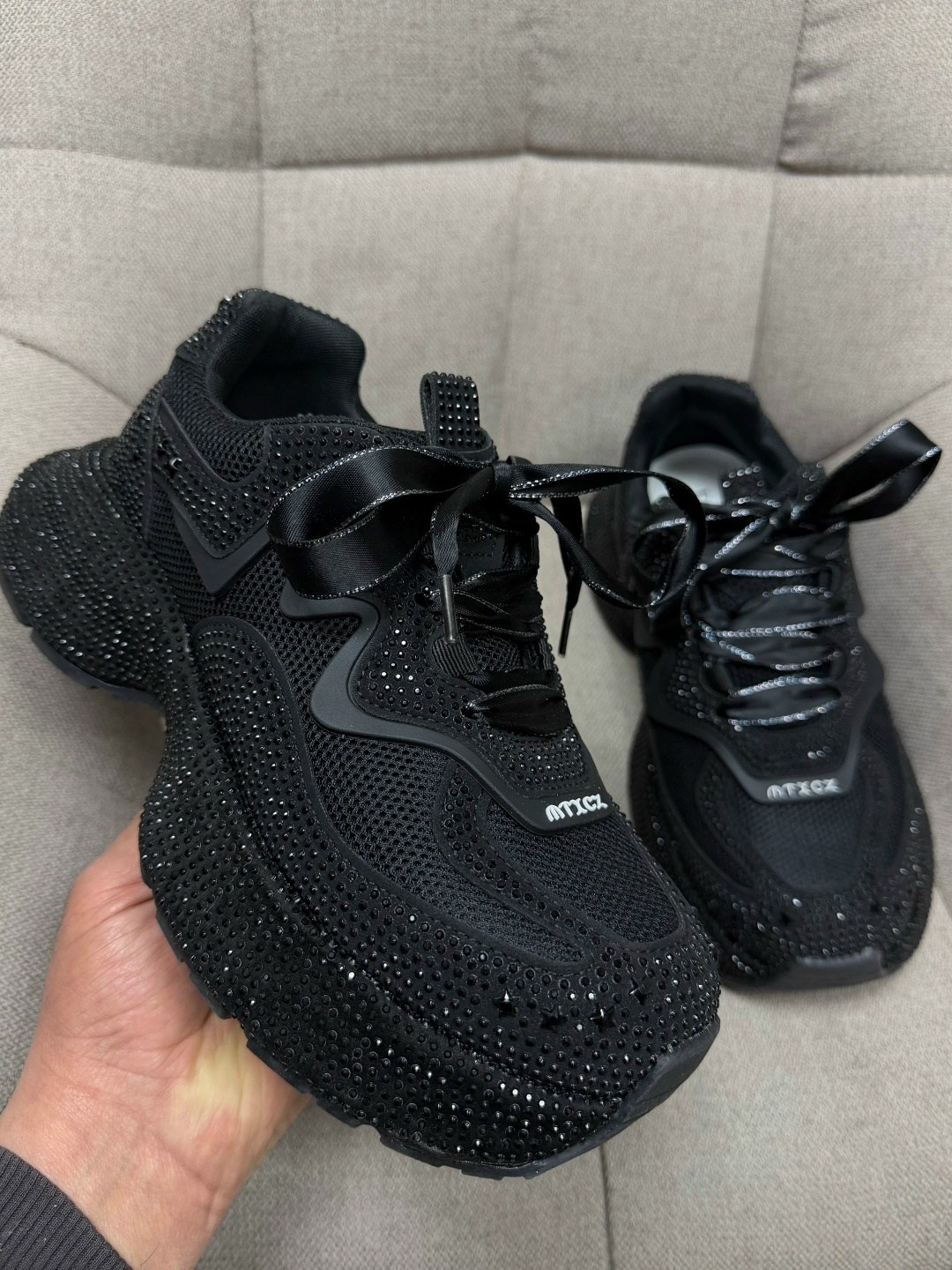женские кроссовки,кроссовки,черные кроссовки,кроссовки со стразами, кроссовки