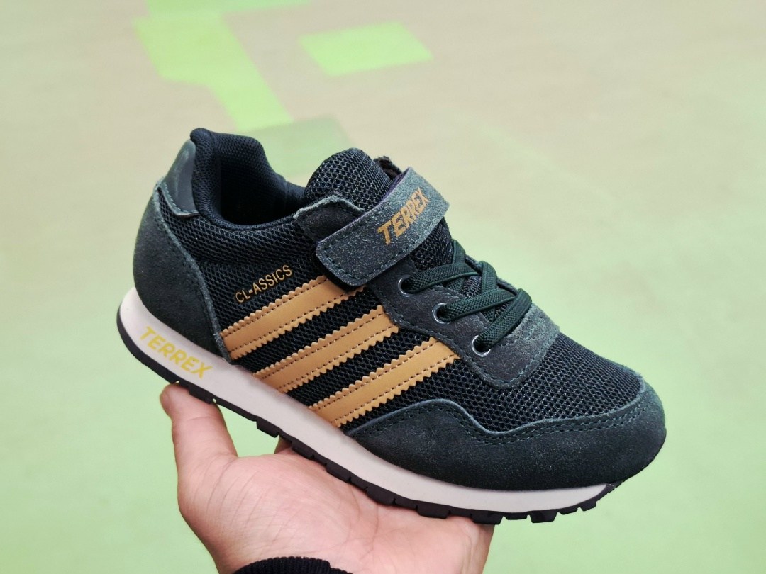 кроссовки адидас детские 21 размер черные,adidas кроссовки,кроссовки адидас детские,кроссовки адидас детские 675005,детские кроссовки adidas