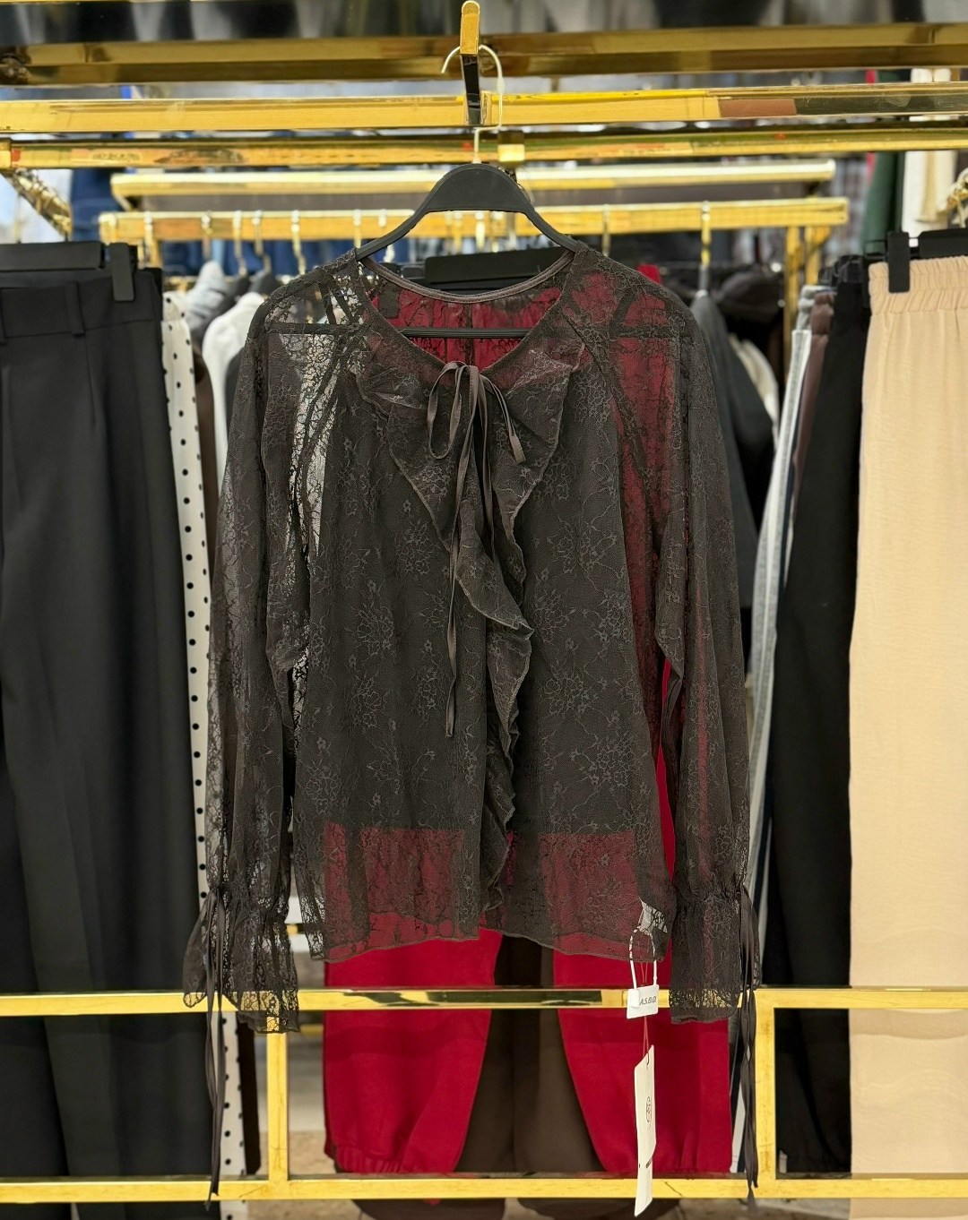 блузка с кружевами,нарядная блузка,блузка кружевная,элегантная блузка женская нарядная из тонкого гипюра,белая гипюровая блузка женская нарядная urs