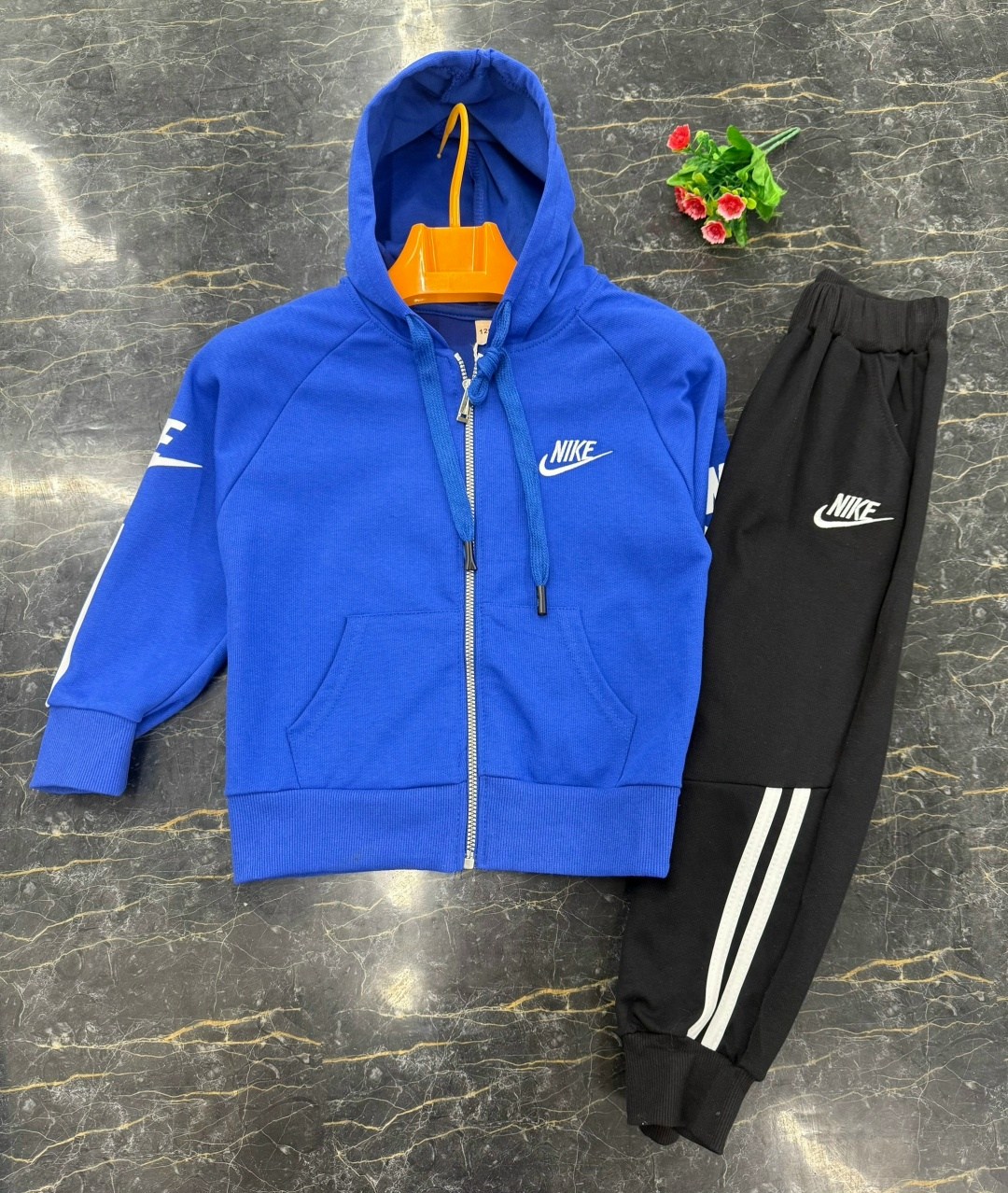 спортивный костюм,детские спортивные костюмы,костюм детский,детские костюмы,детский костюм найк серый