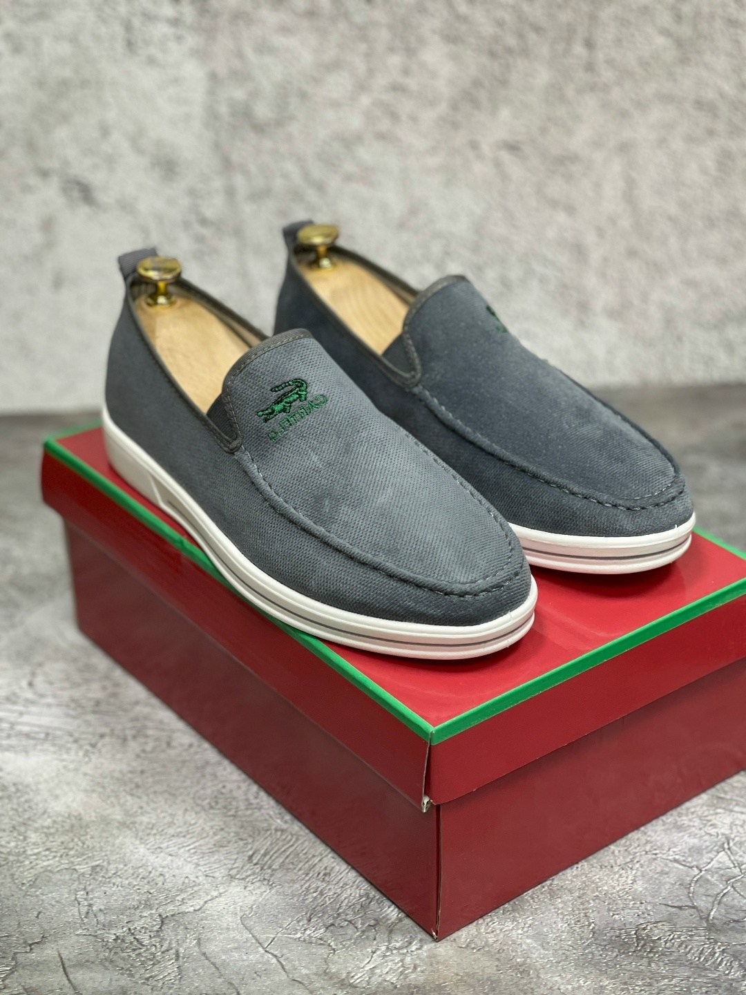 ,лоферы loro piana,мокасин мужские,слипоны мокасины,лоферы из натуральной замши