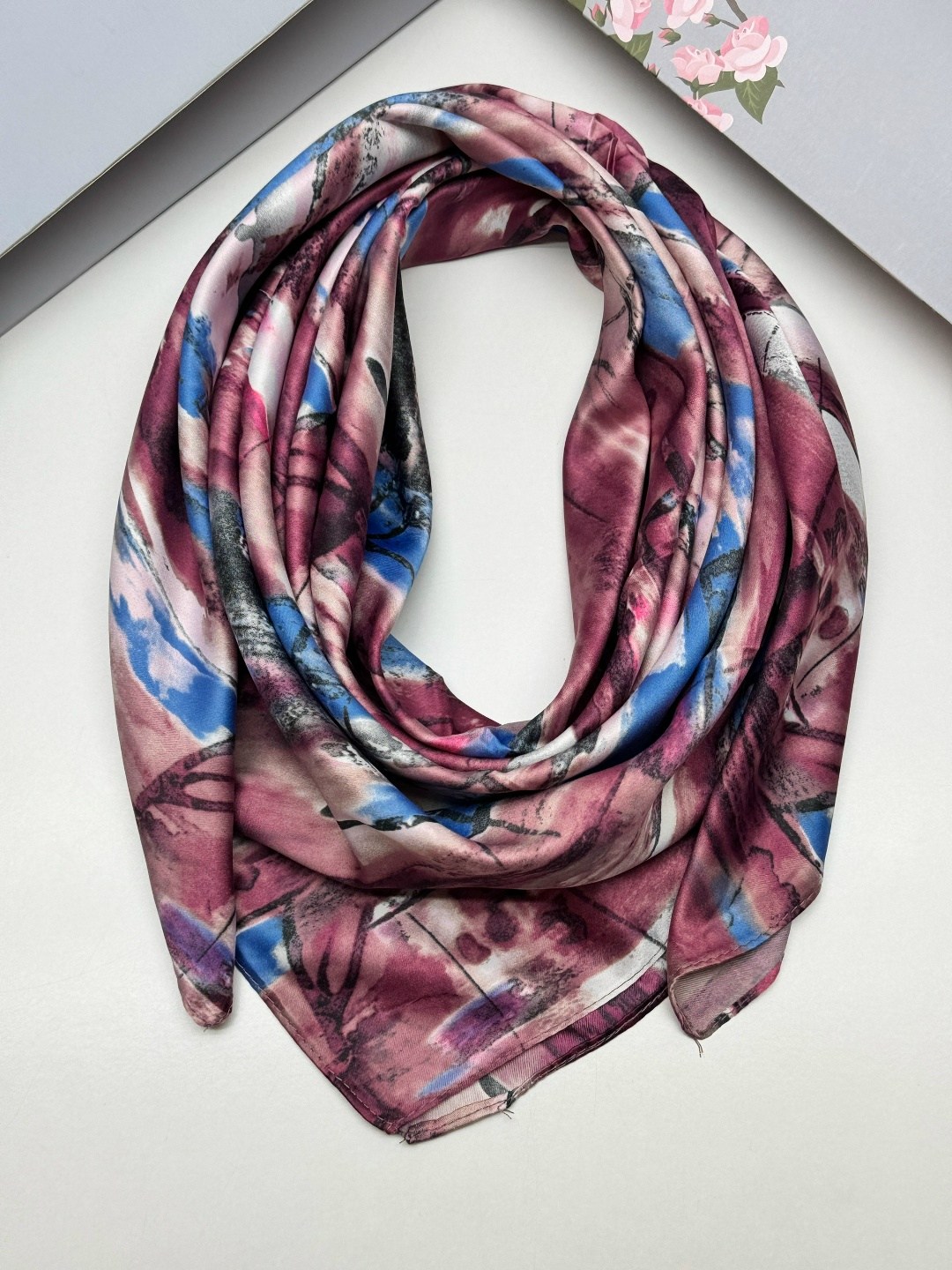 шелковый женский платок,платки шелковые,атласный платок,платки и шарфы,платка