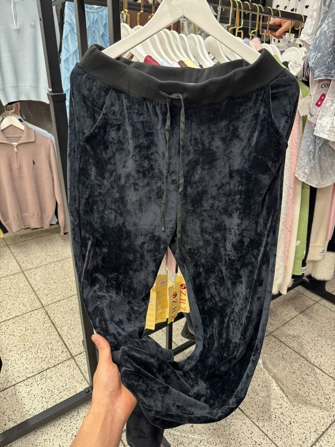 брюки велюровые,штаны вельвет,женские штаны,велюровые штаны,брюки из велюра