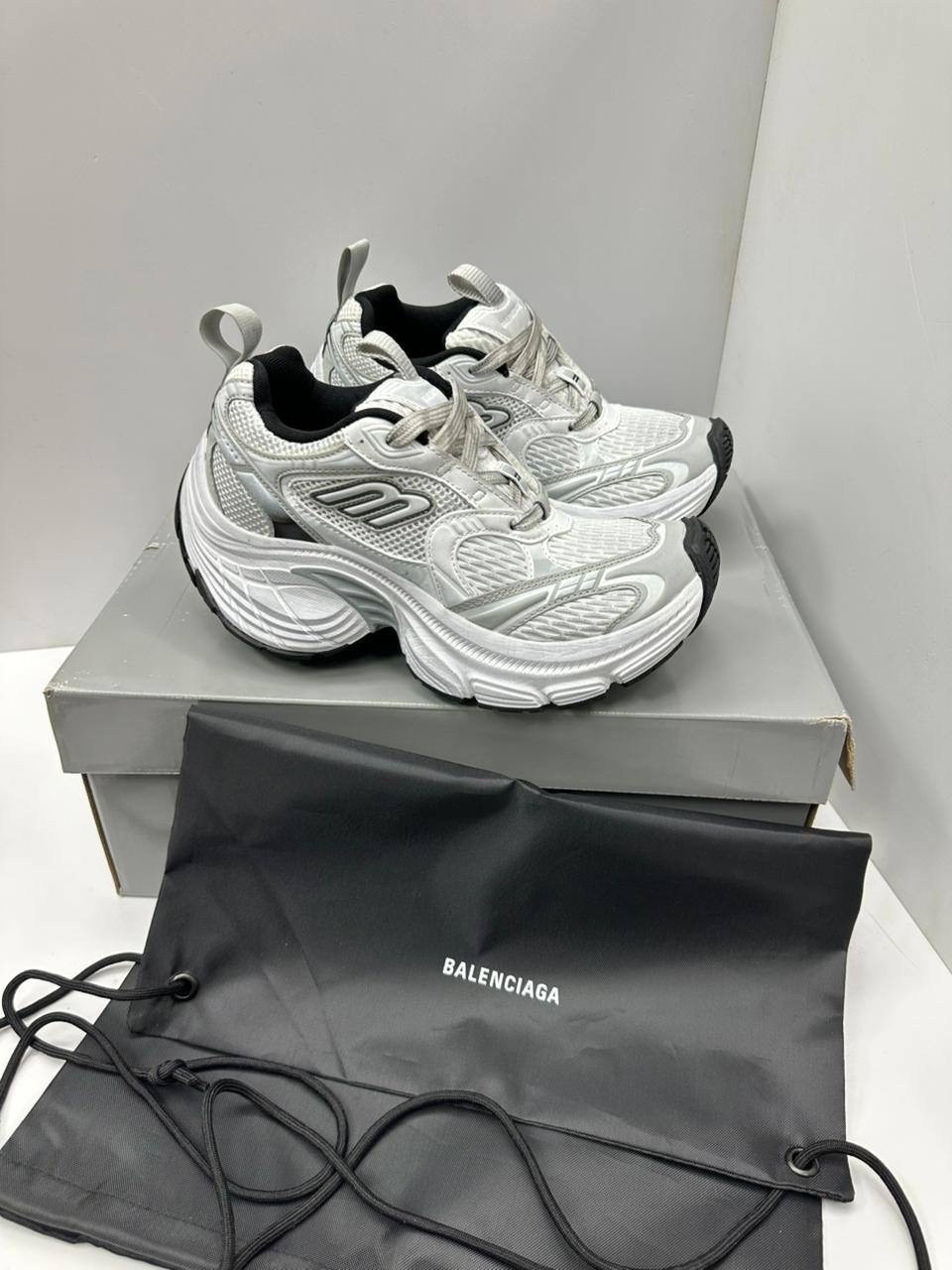 кроссовки женские balenciaga,balenciaga кроссовки,баленсиага кроссовки женские,кроссовки женскиe,кроссовки balenciaga cargo 11th