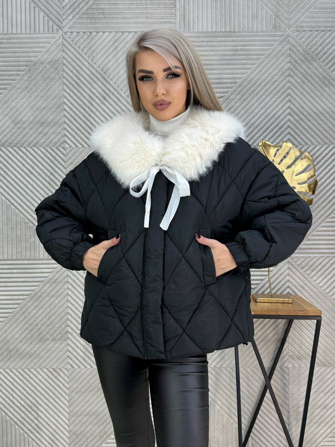 женская куртка из экокожи,куртка кожаная,куртки из экокожи женские зимние,куртка кожаная женская черный капюшон экокожа,куртка экокожа женская осень