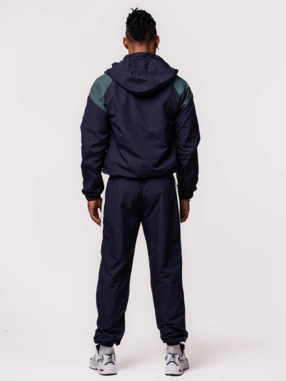 мужской спортивный костюм в стиле 90 х,спортивный костюм в стиле 90-х,костюм спортивный,костюм спортивный мужской,спортивный костюм мужской плащевый ретро в стиле 90-х