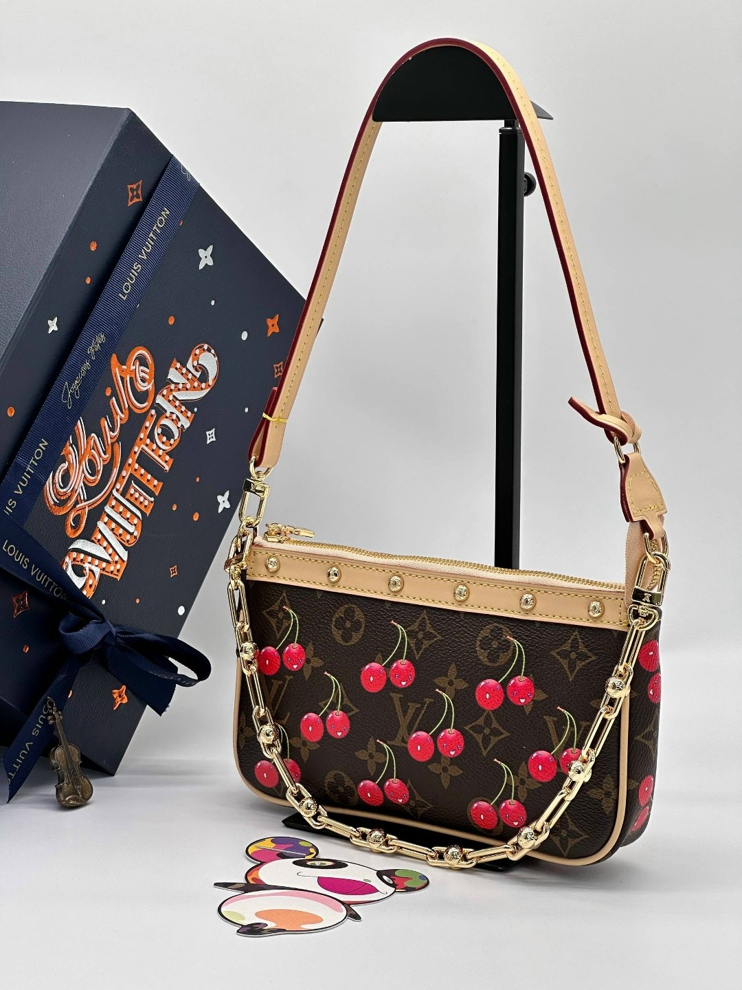 сумочка луи виттон,louis vuitton pochette,louis vuitton сумка,сумка через плечо от louis vuitton,модная сумка