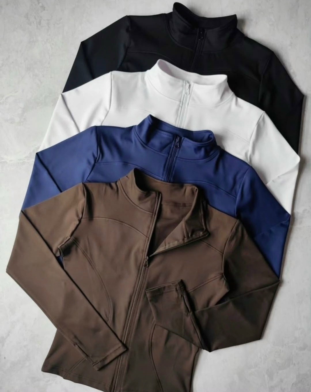 куртка спортивная,женская спортивная куртка,женская спортивная куртка aiithuug,одежда для фитнеса,спортивная одежда