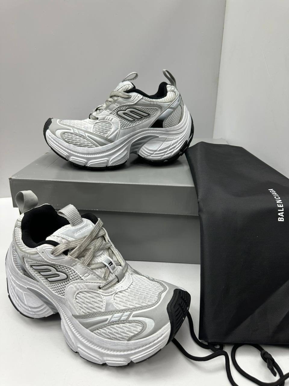 кроссовки женские balenciaga,balenciaga кроссовки,баленсиага кроссовки женские,кроссовки женскиe,кроссовки balenciaga cargo 11th