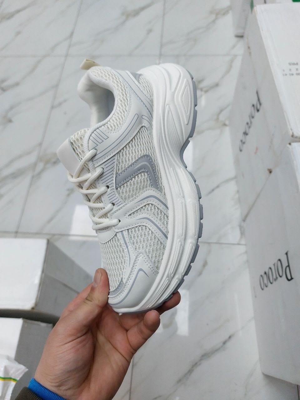 кроссовки,кроссовки bona,массивные кроссовки,кроссовки женскиe,повседневные кроссовки