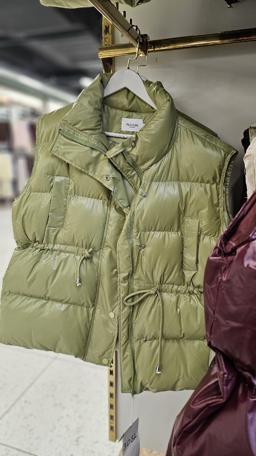 пуховой жилет,теплый жилет,жилет,женские жилеты,жилет двухсторонний