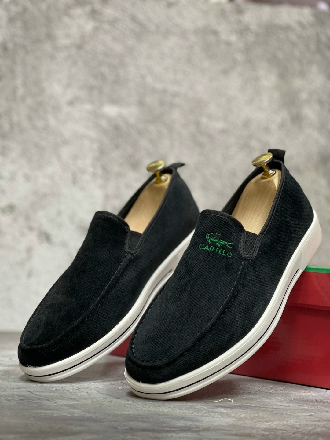 ,лоферы loro piana мужские,мужские замшевые лоферы,лоферы из натуральной замши,лоферы замшевые