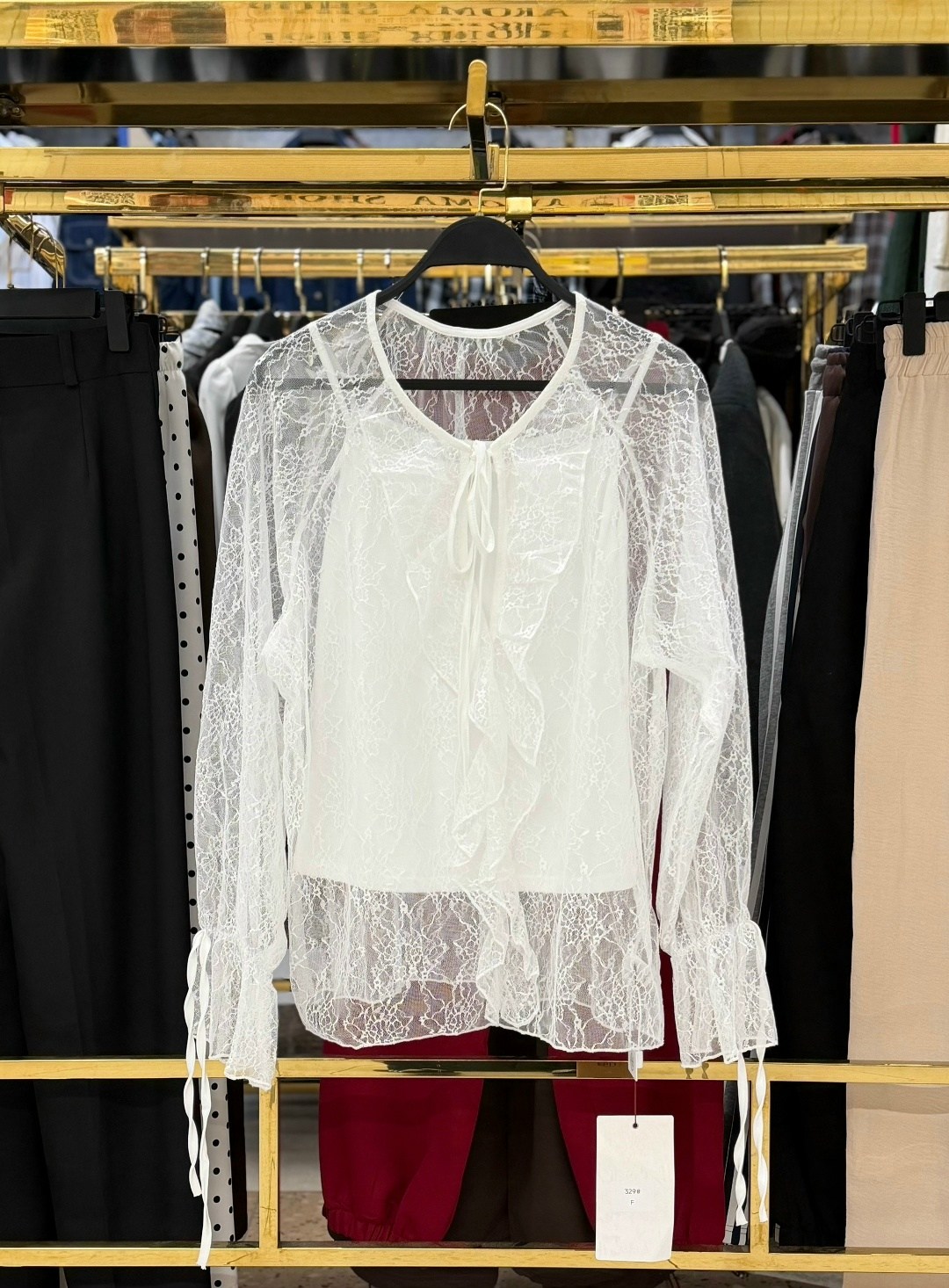 блузка с кружевами,нарядная блузка,блузка кружевная,элегантная блузка женская нарядная из тонкого гипюра,белая гипюровая блузка женская нарядная urs