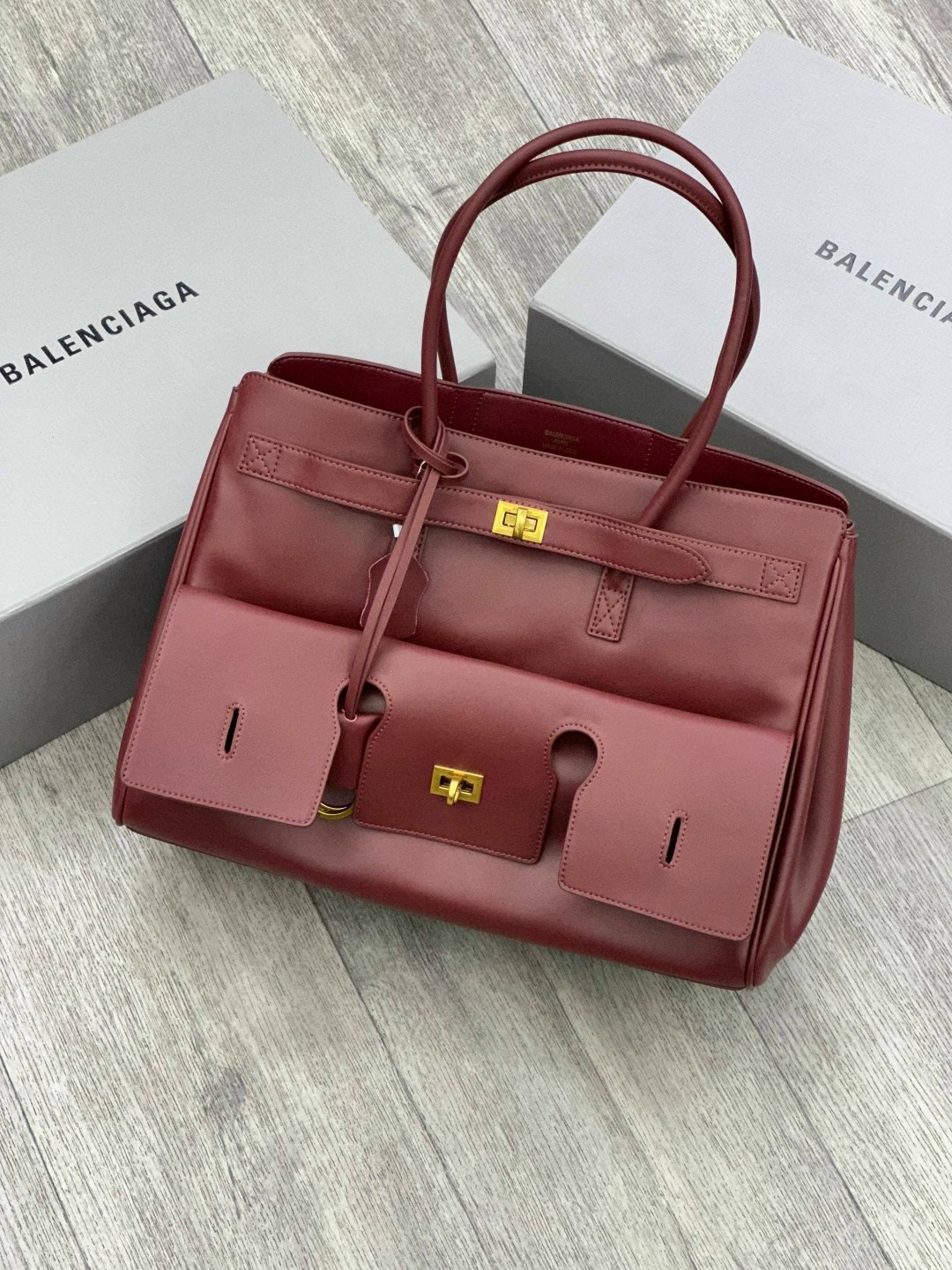 сумка balenciaga,сумка,женская сумка balenciaga,модная сумка,большие сумки