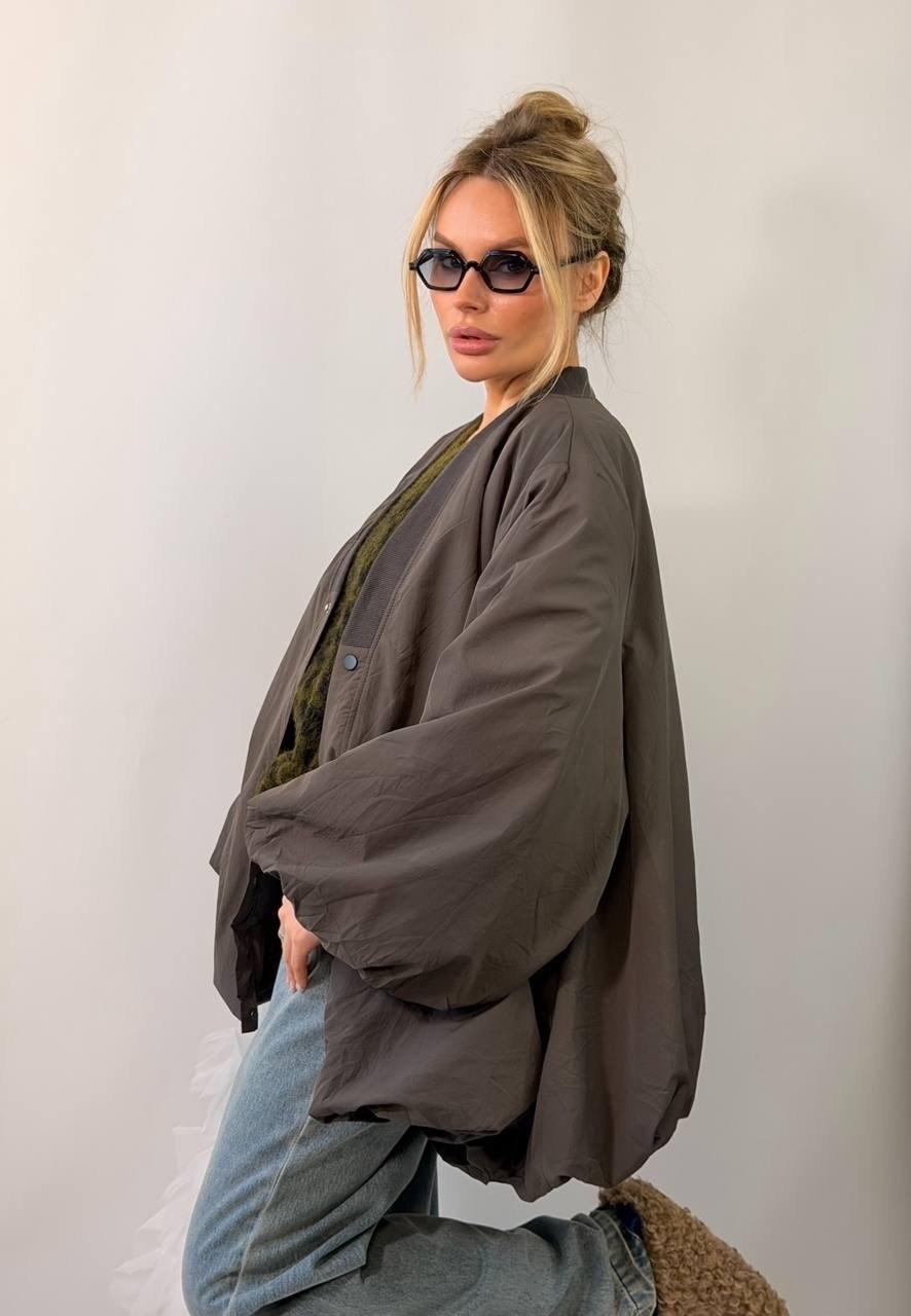 бомбер женский оверсайз,женская куртка-бомбер оверсайз,куртка оверсайз,оверсайз бомбер,оверсайз стиль