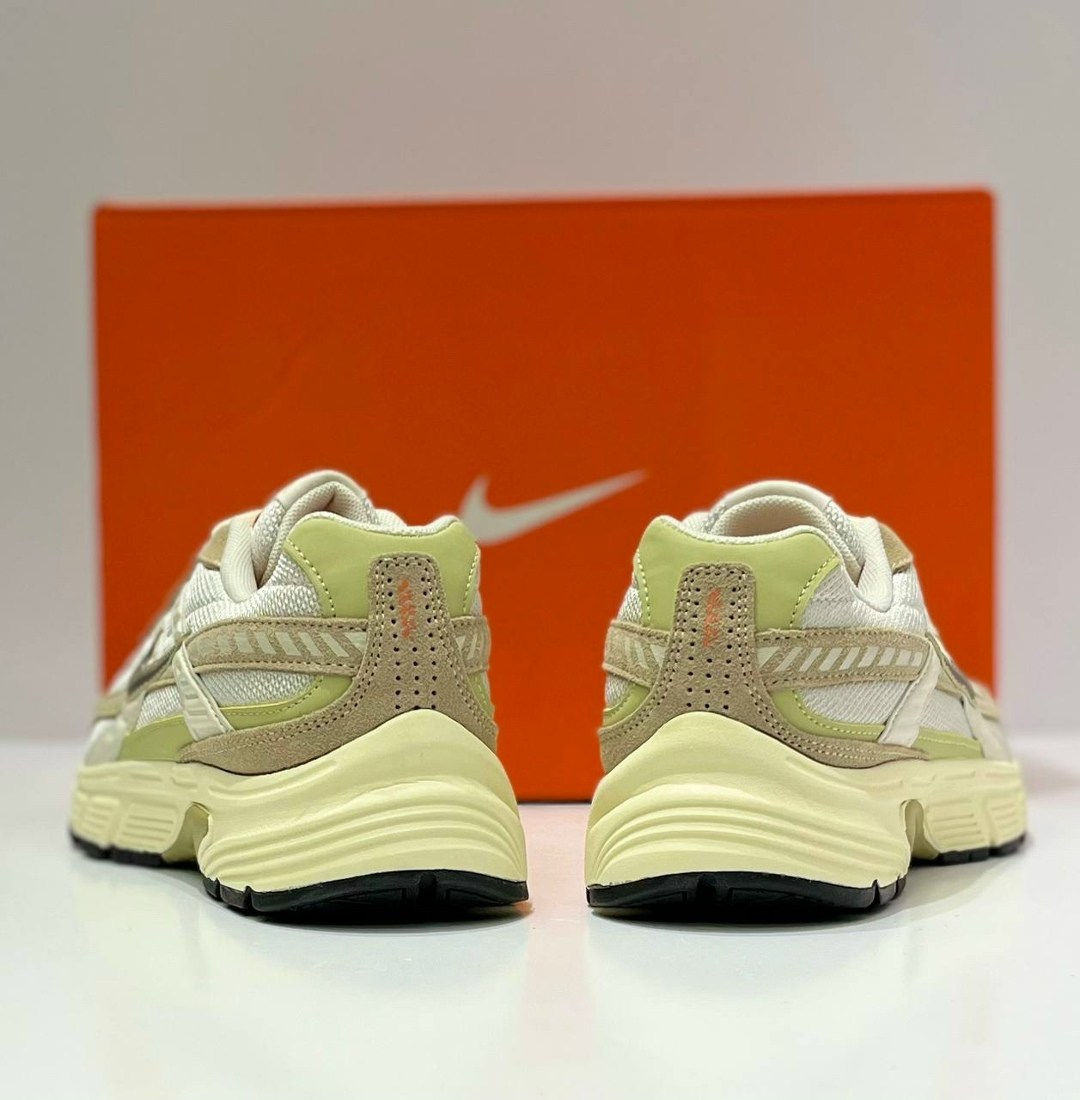 мужские беговые кроссовки initiator от finish line nike бежевый,кроссовки мужские nike initiator бежевый hj7683-072,кроссовки nike initiator,кроссовки мужские nike initiator бежевые,кроссовки initiato