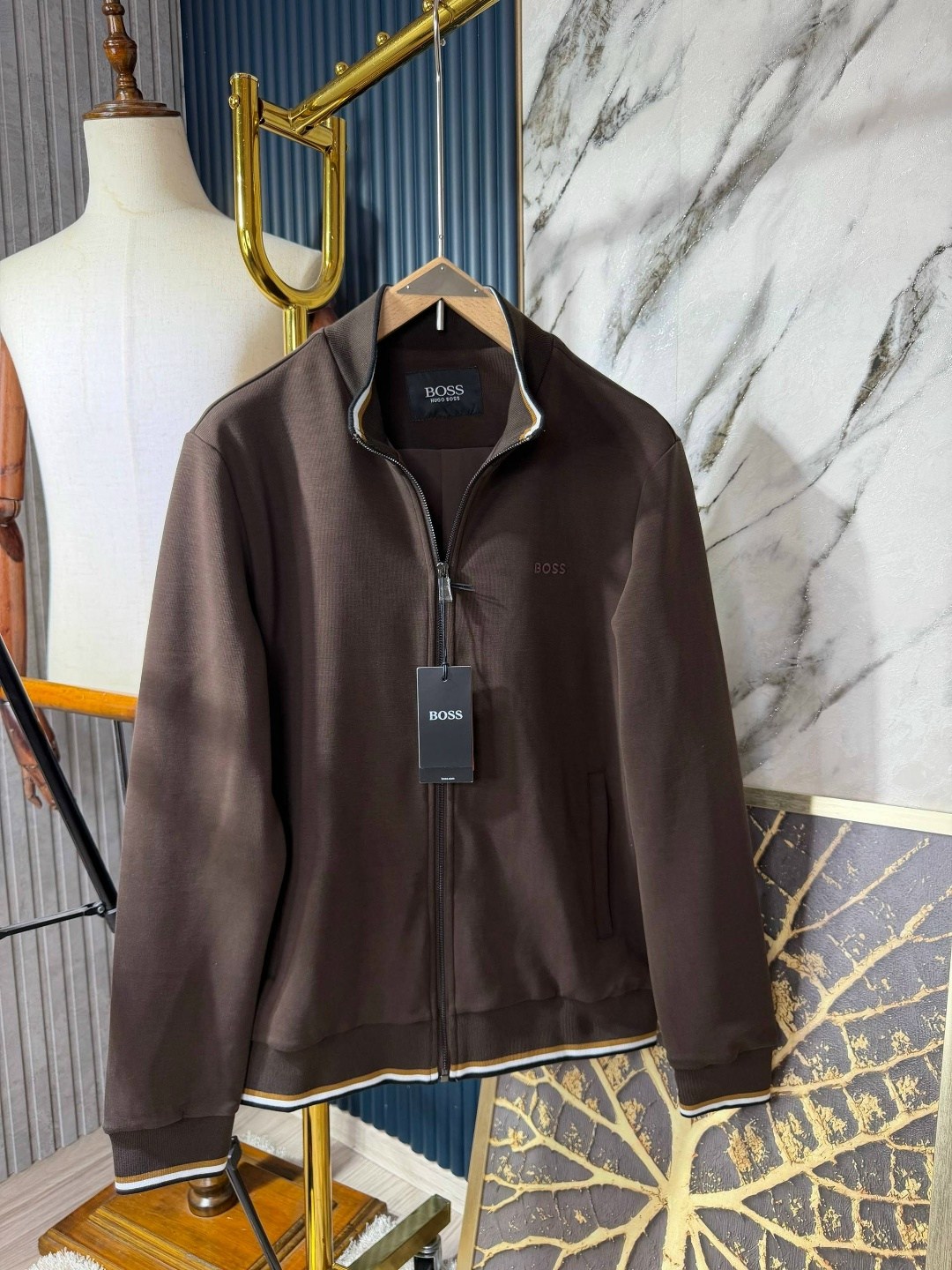 спортивный костюм brunello cucinelli,костюм спортивный мужской ermenegildo zegna коричневый,спортивный костюм loro piana,спортивные костюмы zegna мужские,мужской спортивный костюм