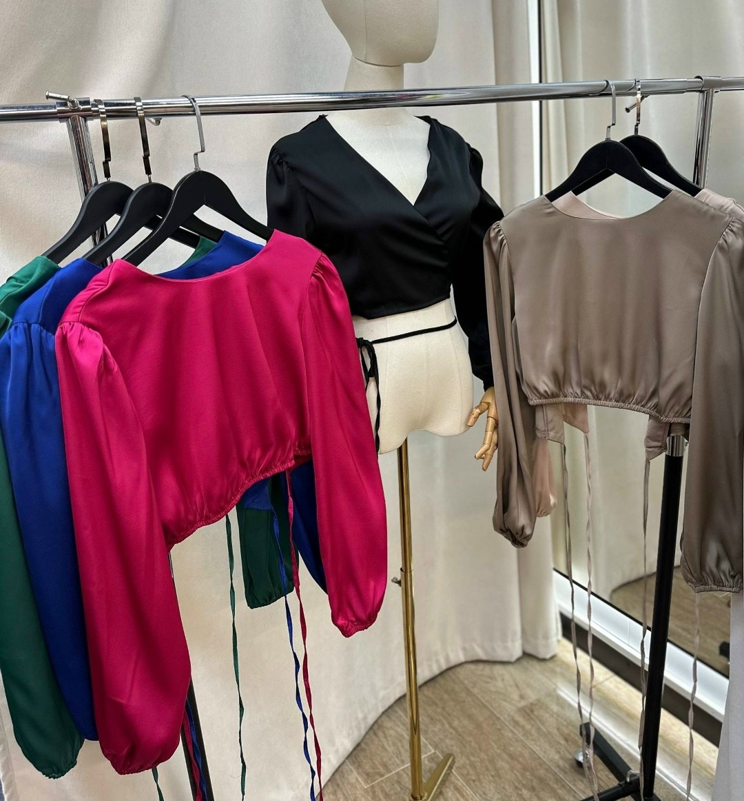 топ с завязками,кроп топ,модные блузы,топ женский,блузка женская