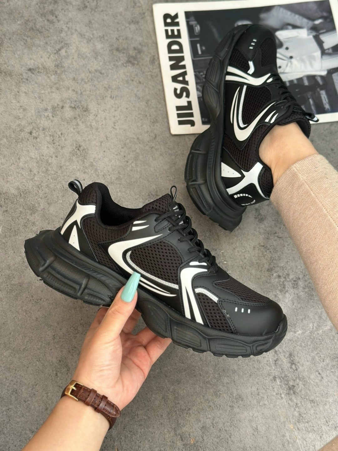 женские кроссовки,кроссовки,,спортивная ,женские массивные кроссовки