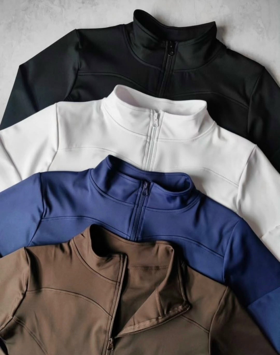 куртка спортивная,женская спортивная куртка,женская спортивная куртка aiithuug,одежда для фитнеса,спортивная одежда