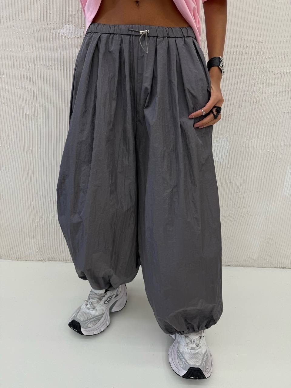 широкие брюки,широкие штаны,штаны свободные,широкие брюки карго,брюки с широкими штанинами