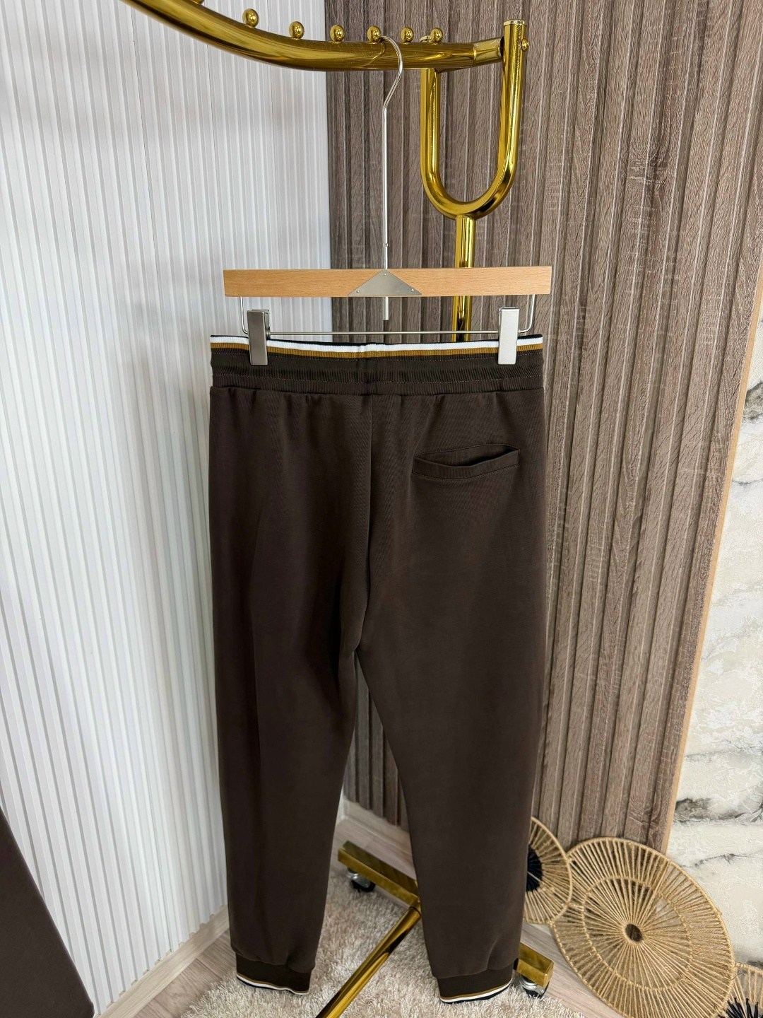 спортивный костюм brunello cucinelli,костюм спортивный мужской ermenegildo zegna коричневый,спортивный костюм loro piana,спортивные костюмы zegna мужские,мужской спортивный костюм