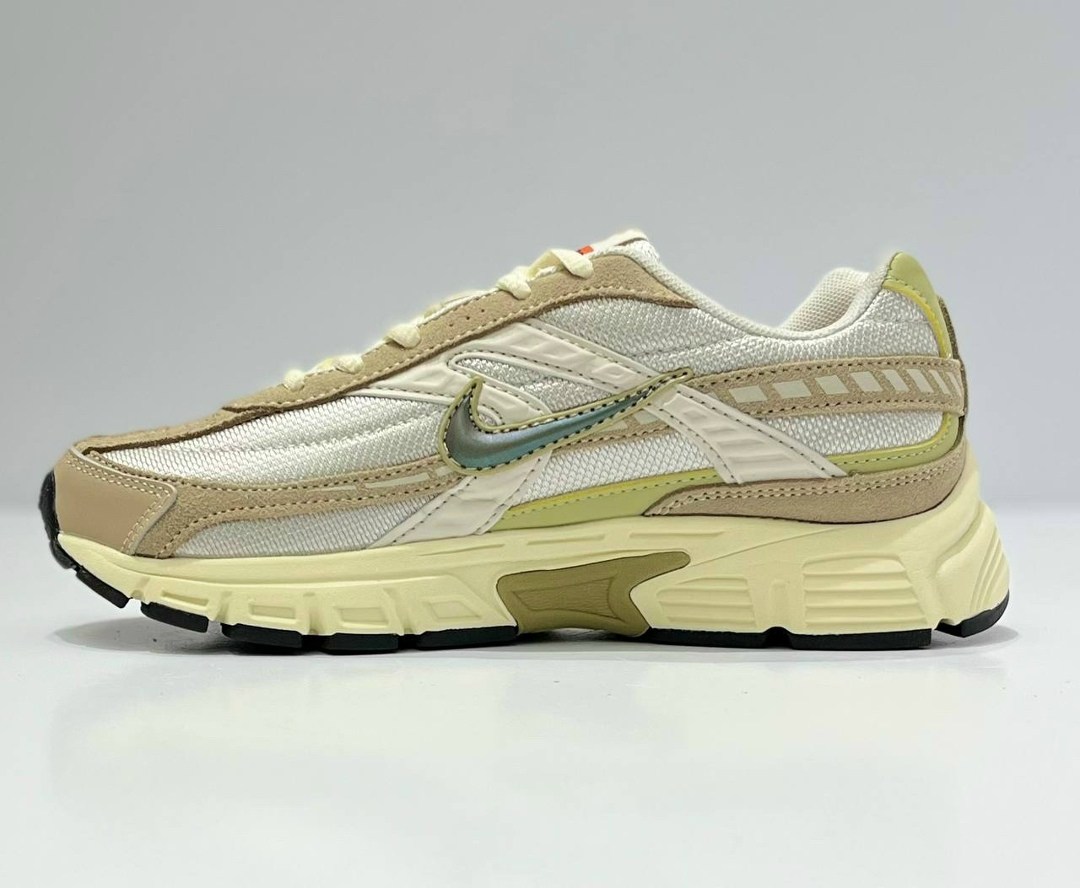 мужские беговые кроссовки initiator от finish line nike бежевый,кроссовки мужские nike initiator бежевый hj7683-072,кроссовки nike initiator,кроссовки мужские nike initiator бежевые,кроссовки initiato