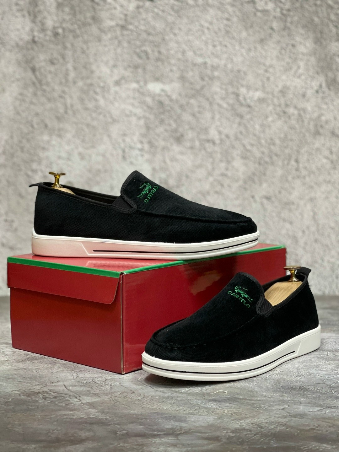 ,лоферы loro piana мужские,мужские замшевые лоферы,лоферы из натуральной замши,лоферы замшевые